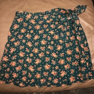 AE skirt